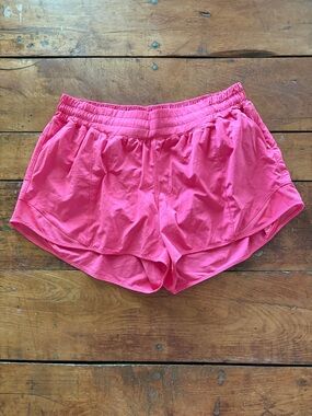 Women’s Active Run Shorts in Bright Pink
